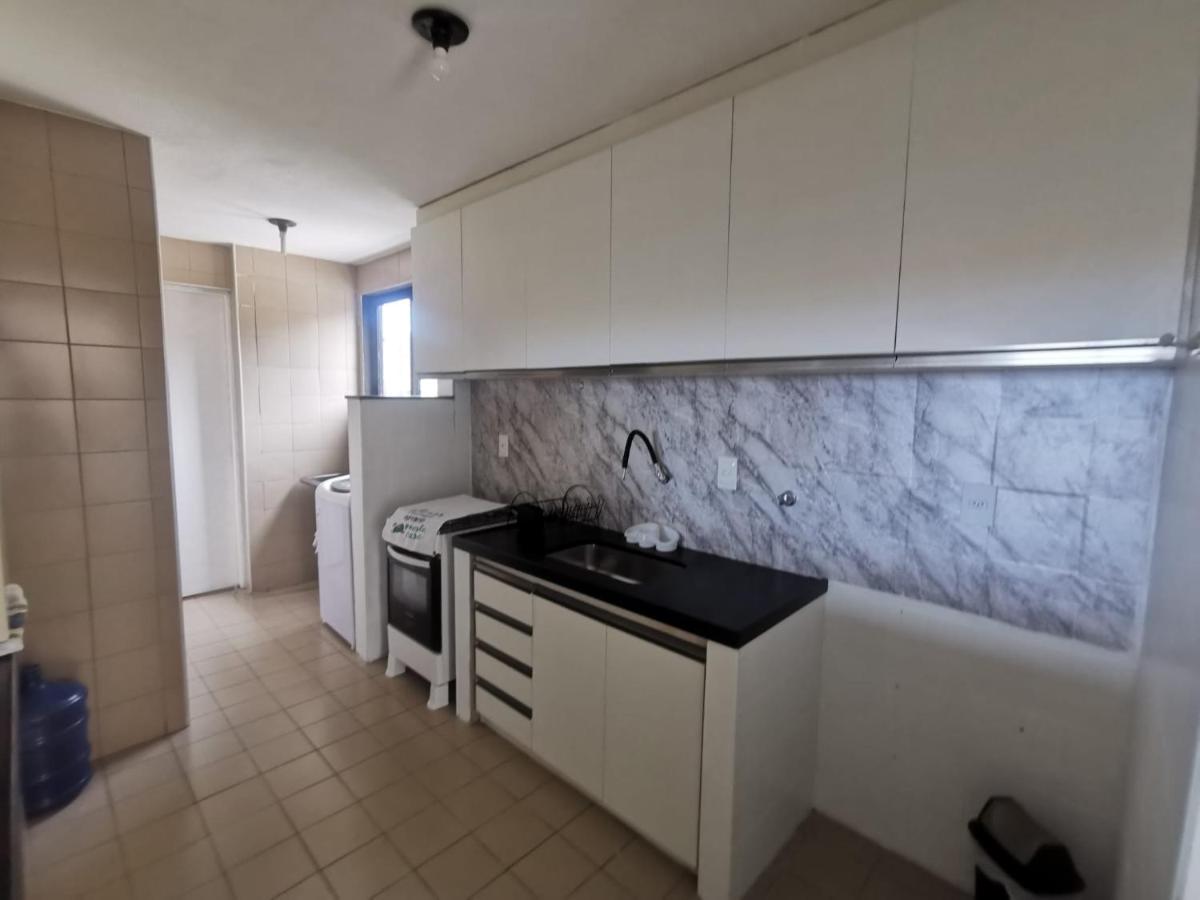 Apto Privado 4º Andar No Edifício Residencial Náutico *